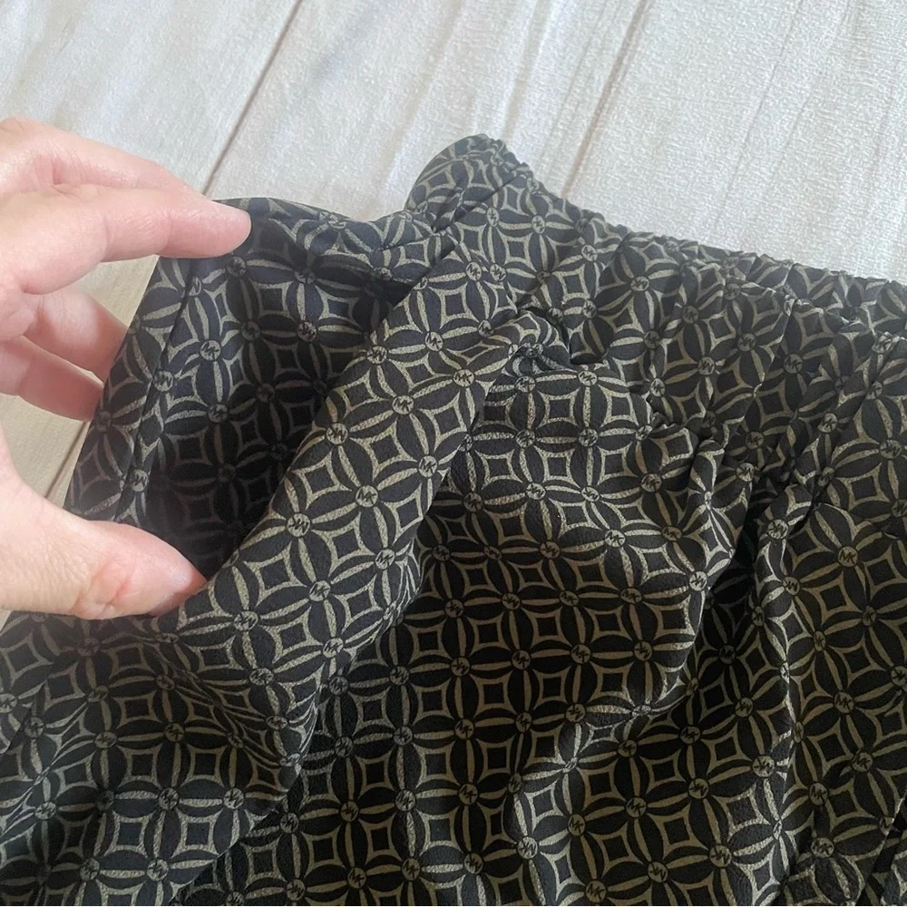 Michael Kors Monogram Printed Wide Leg Pants Women’s M Black Luxury Money Classy
